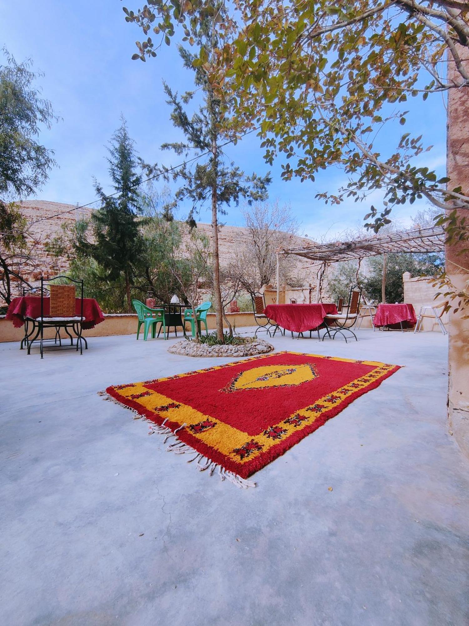 Riad Kasbah Des Roches Akhendachou n'Ait Ouffi Exterior foto