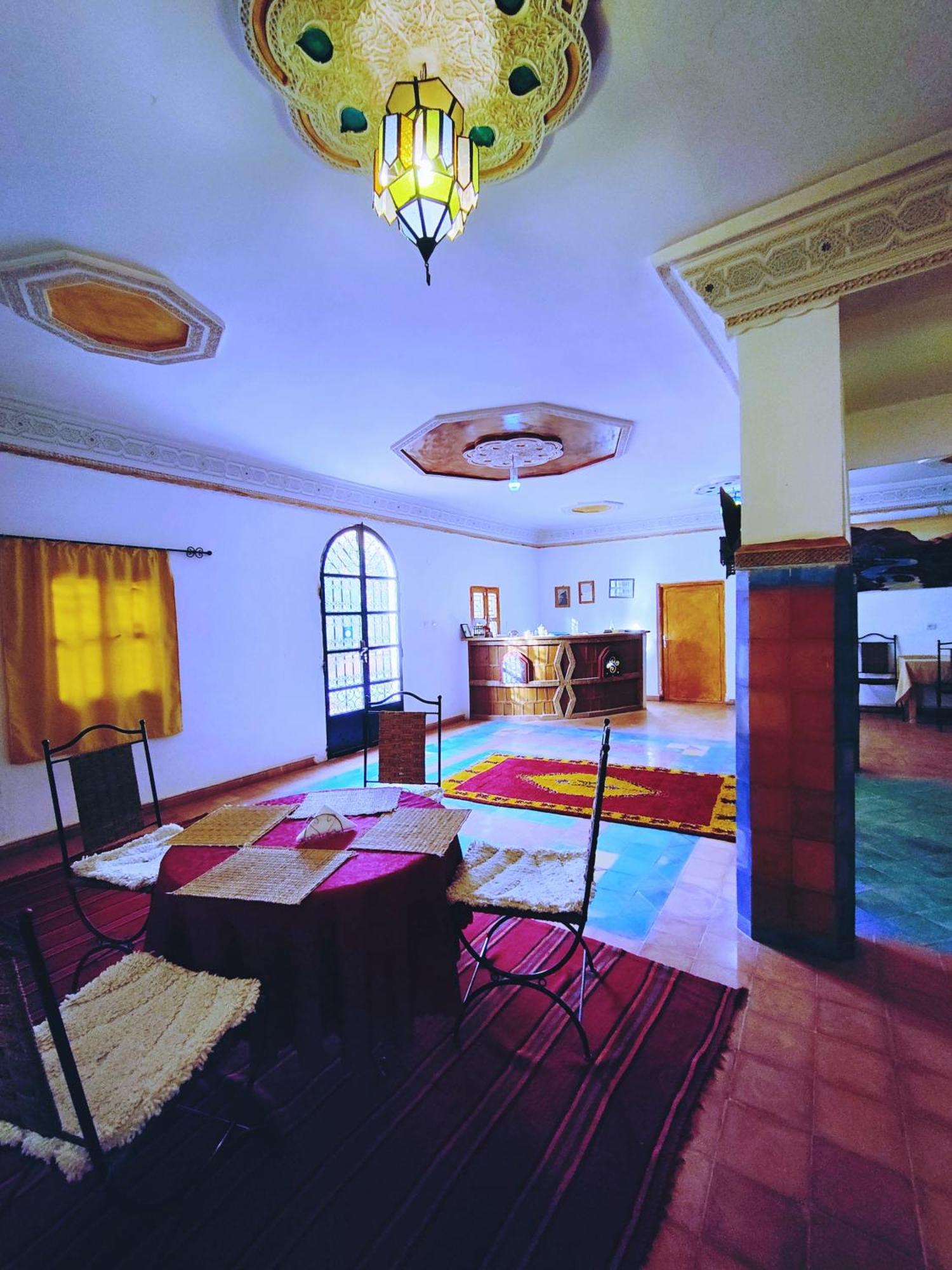 Riad Kasbah Des Roches Akhendachou n'Ait Ouffi Exterior foto