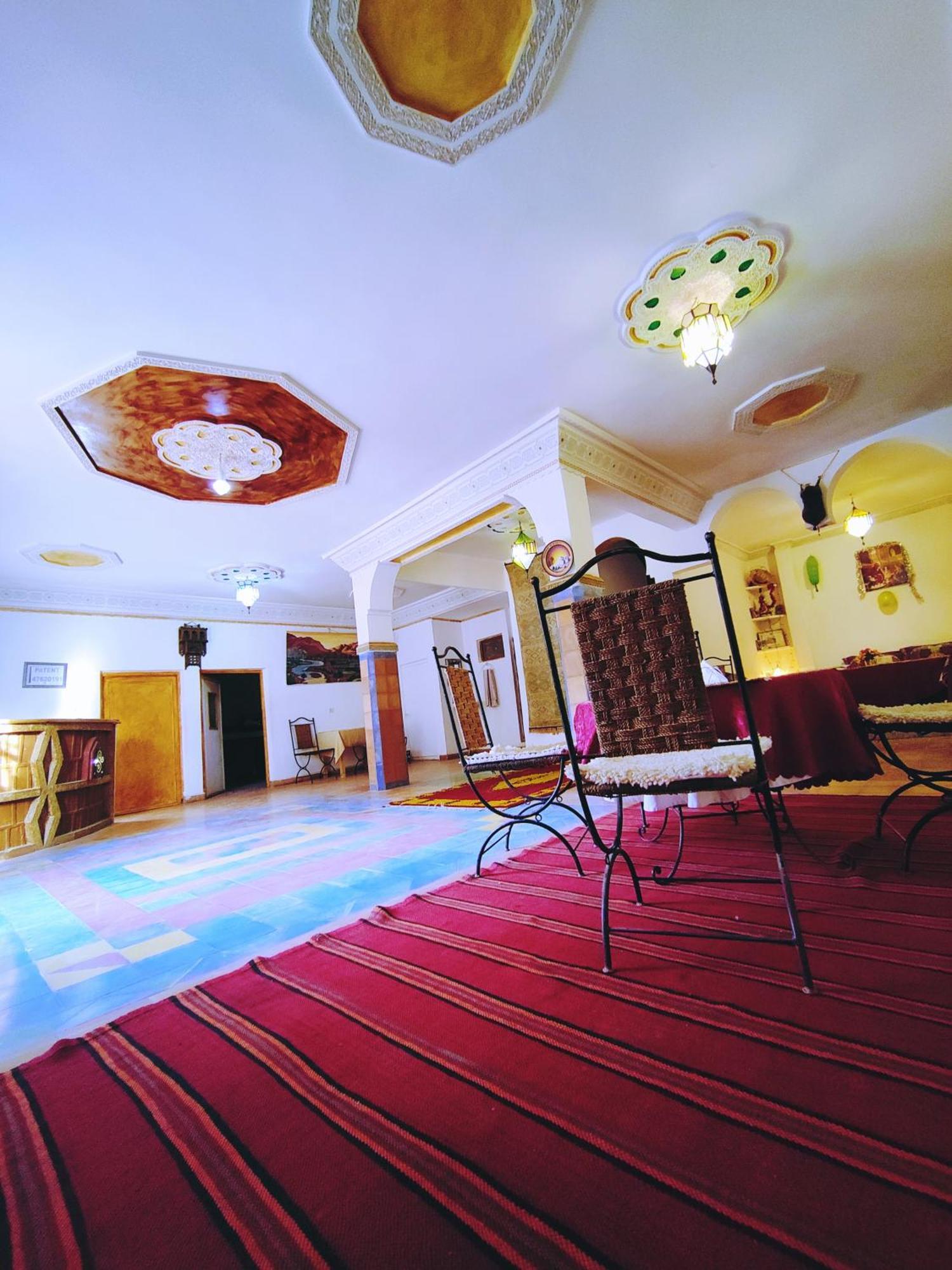 Riad Kasbah Des Roches Akhendachou n'Ait Ouffi Exterior foto